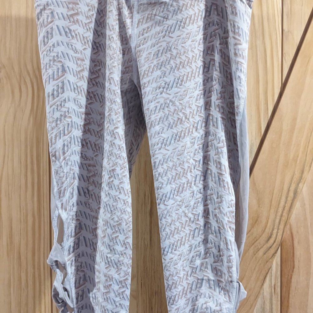 Victoria's Secret Sport Printed Workout Leggings
